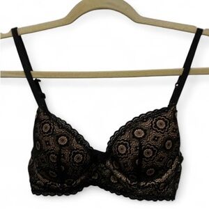 Aerie Black Lace Lightly Lined Bra Size 32B